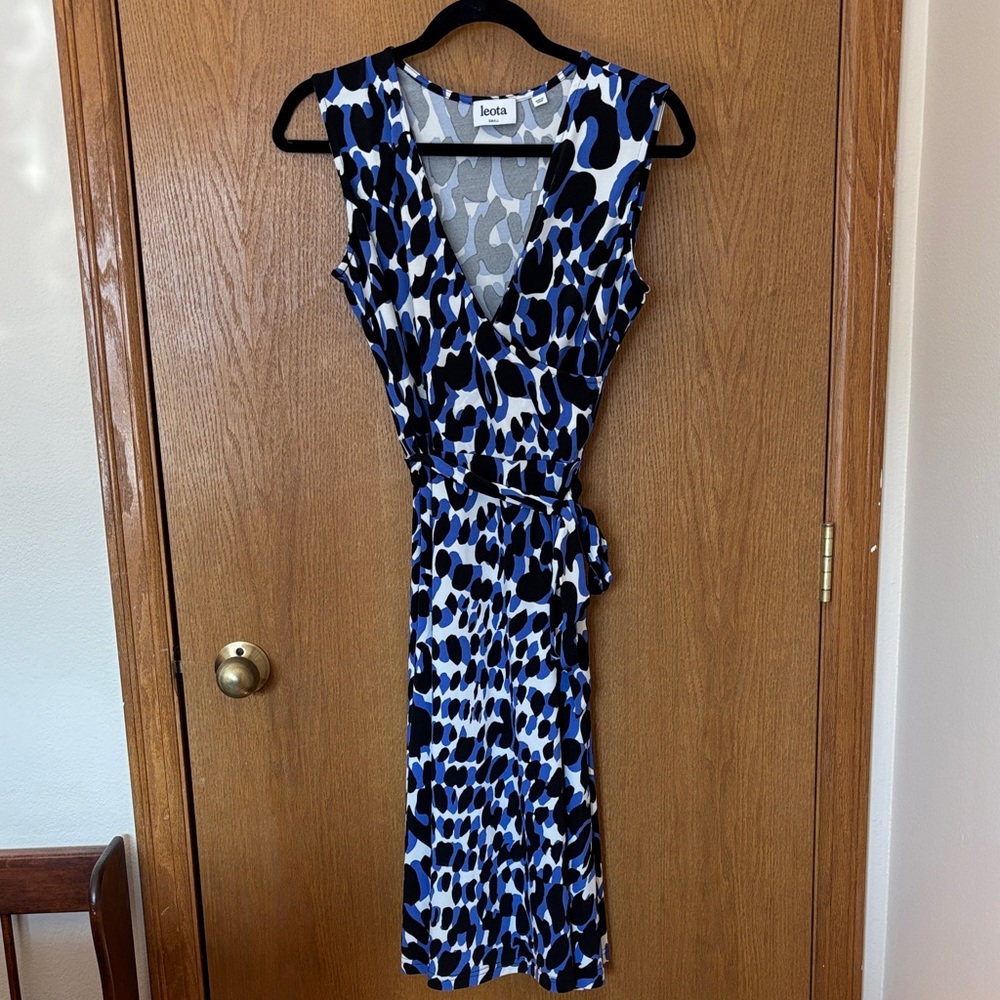 Leota Sleeveless Dress Size Small